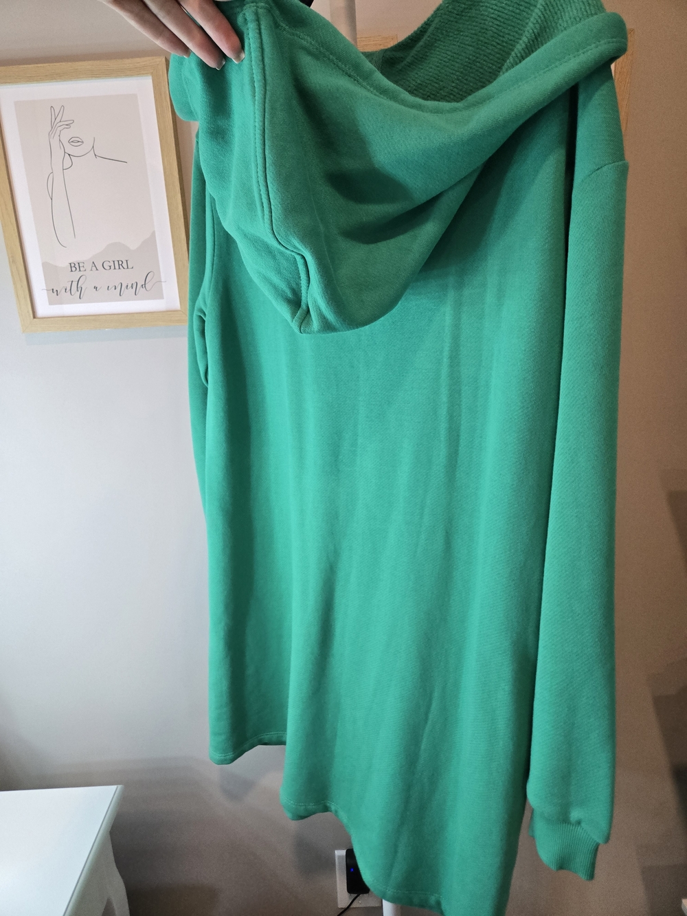 NWT Coverup-Fleece Universal Thread Green Hooded - Picture 11 of 13